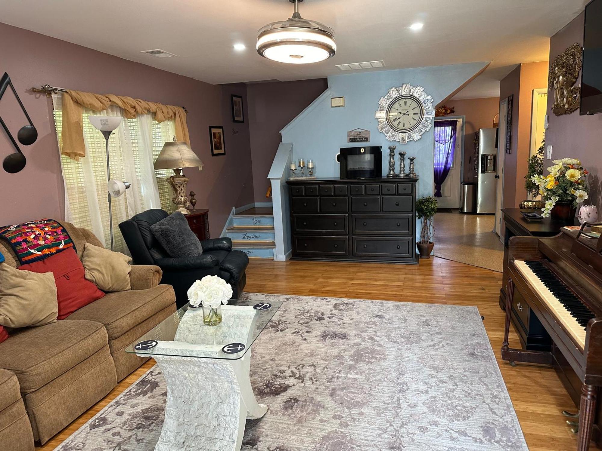Colorful 3 Bedrooms Twin Home Near Center ฟิลาเดลเฟีย ภายนอก รูปภาพ